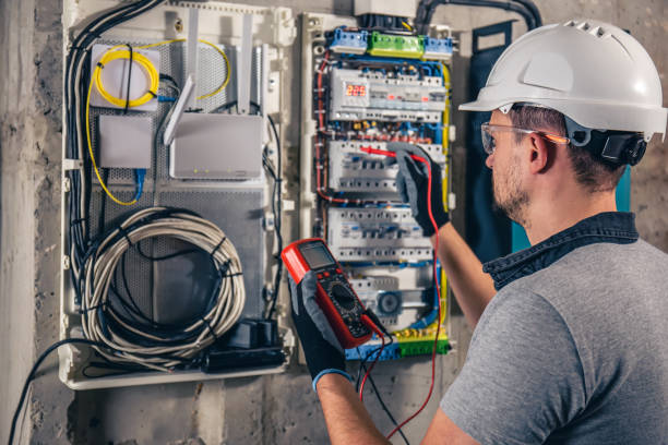 Best Local Electrician Companies  in Indnola, IA