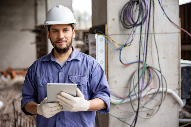 Best Affordable Emergency Electrician  in Indnola, IA